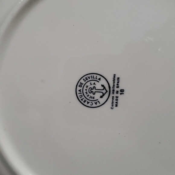 Plates - Picture 4 of 5